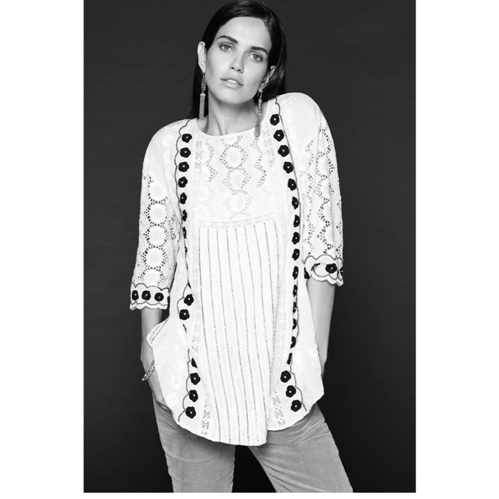 V Cristina White Eyelet Lace Tunic Top